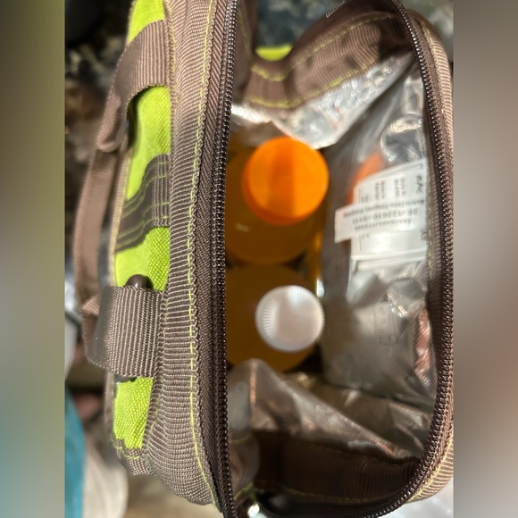 Rachel Ray insulated lunchbag, 2tier/convertible 4 tall drinks. Green/Gray/slvr. - Picture 10 of 10